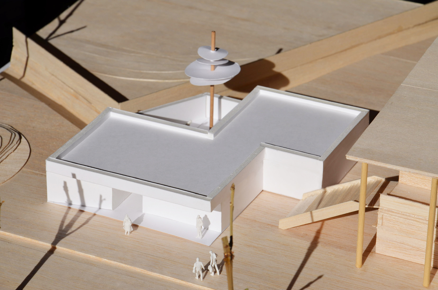 青年中心 Zakarian | 混凝土与自然的共生-66