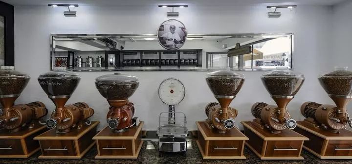 两个咖啡店，看懂外国人对待咖啡的态度-36