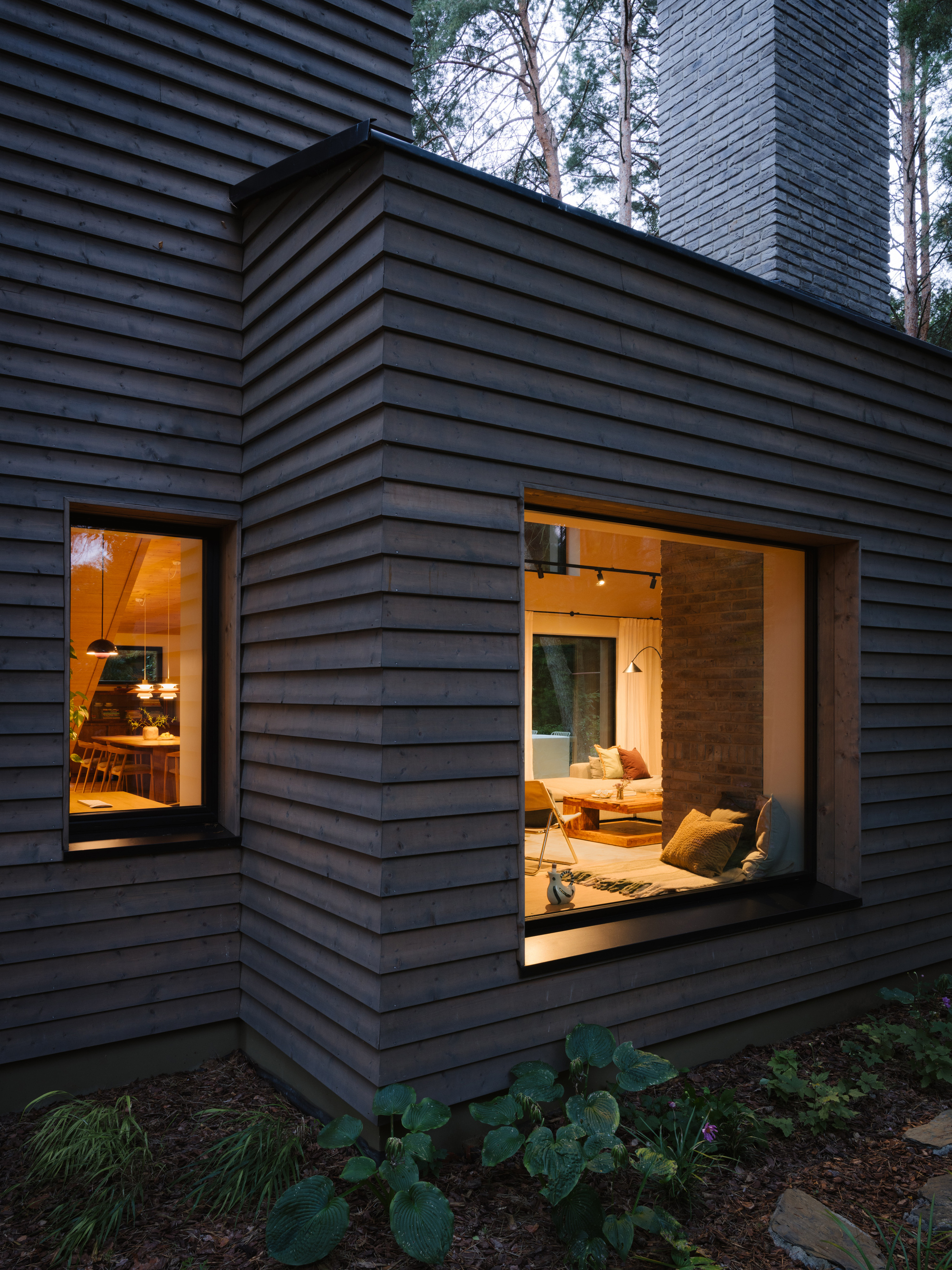 Residence on the Edge of National Forest / Studio GAB-43