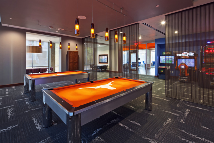 德州大学·奥斯汀卡拉韦之家-11