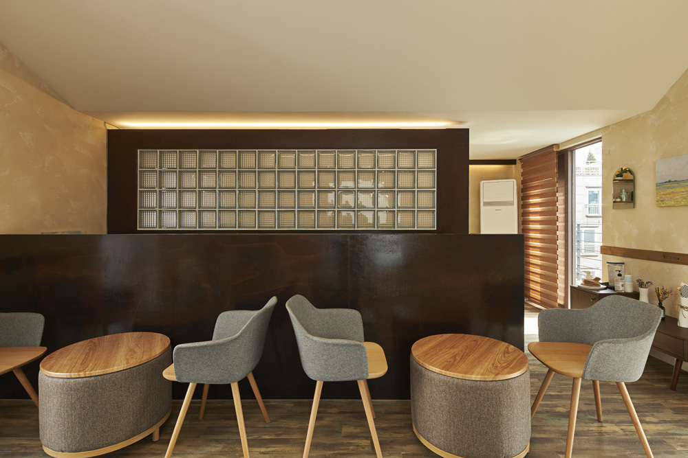 首尔咖啡厅 | 现代极简风格的完美体现-6