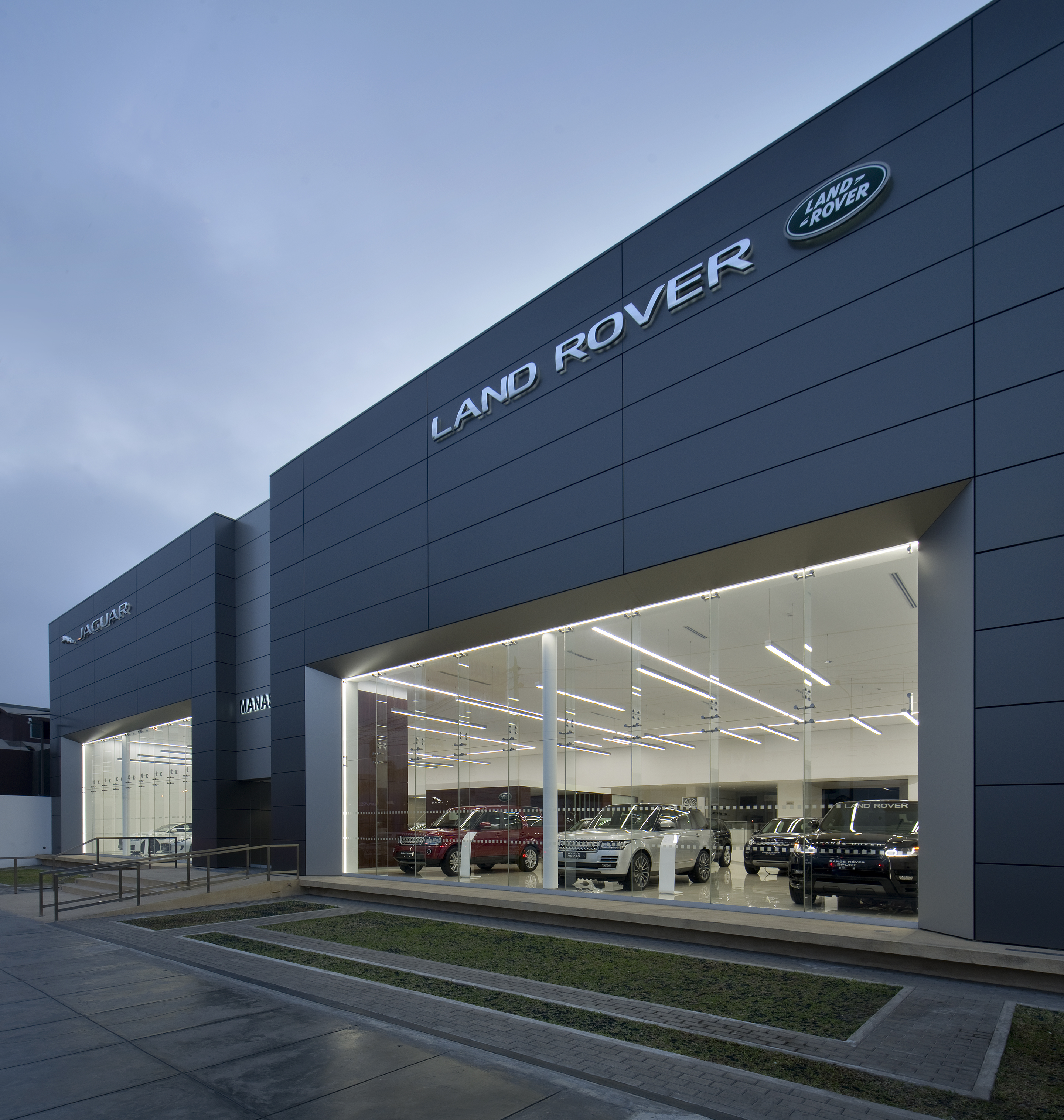 2016 年 Jaguar Land Rover Lima 展厅设计-20