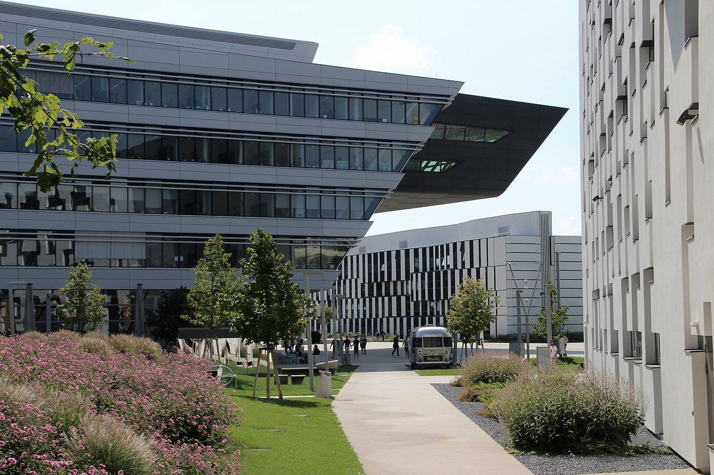 图书馆与学习中心,由扎哈·哈迪德设计-8