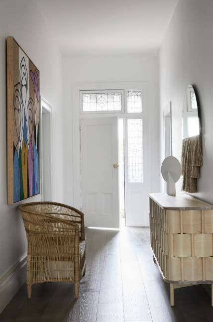 金色的;金黄色的;金的;金制的-25