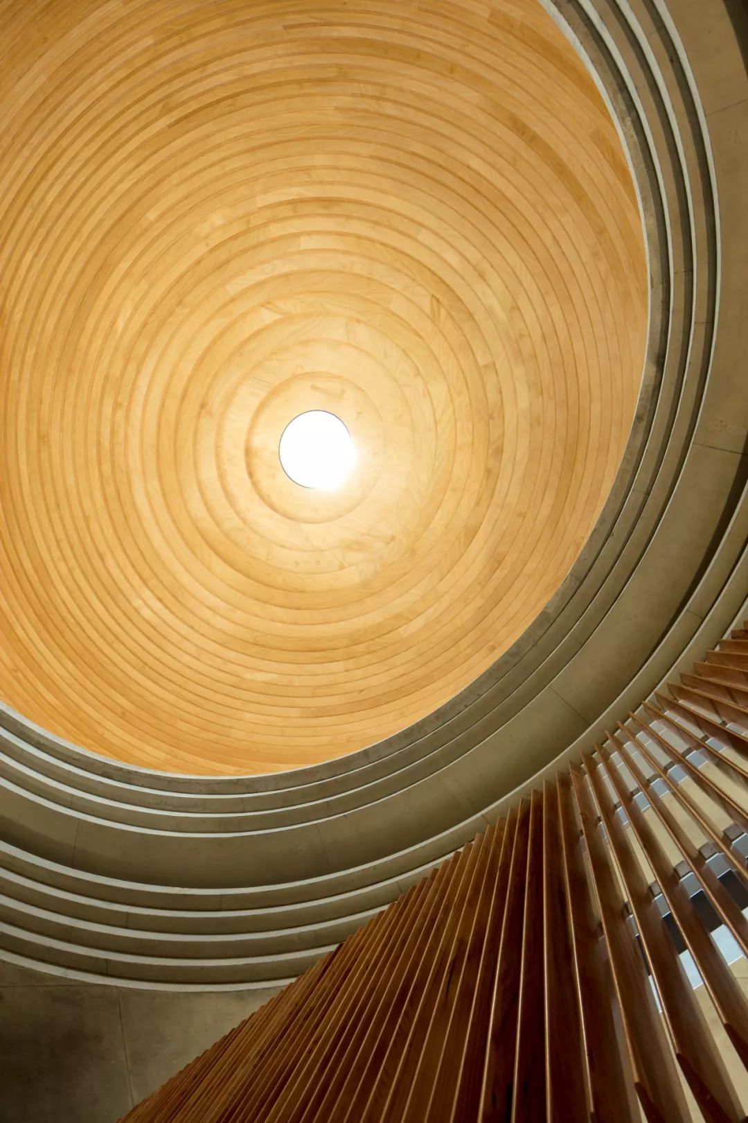 超越信仰的清水混凝土建筑-19