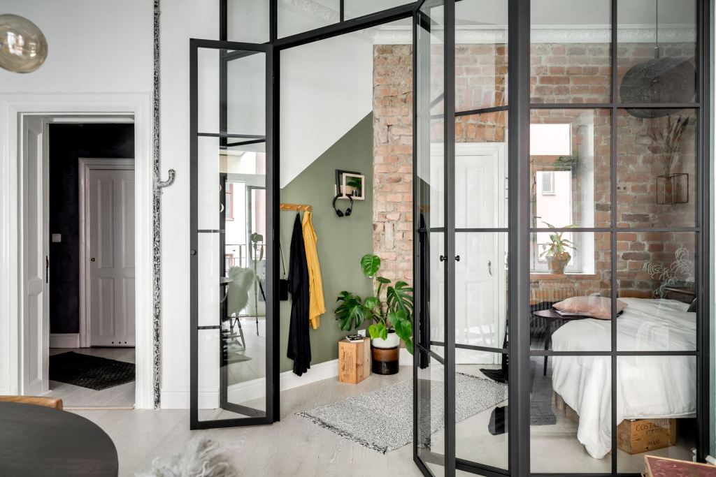 MojStan·net · 小公寓卧室玻璃墙设计-14