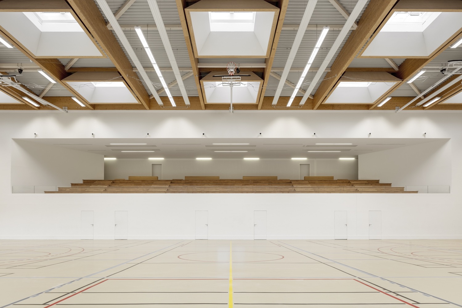 乡城之间的体育中心-19