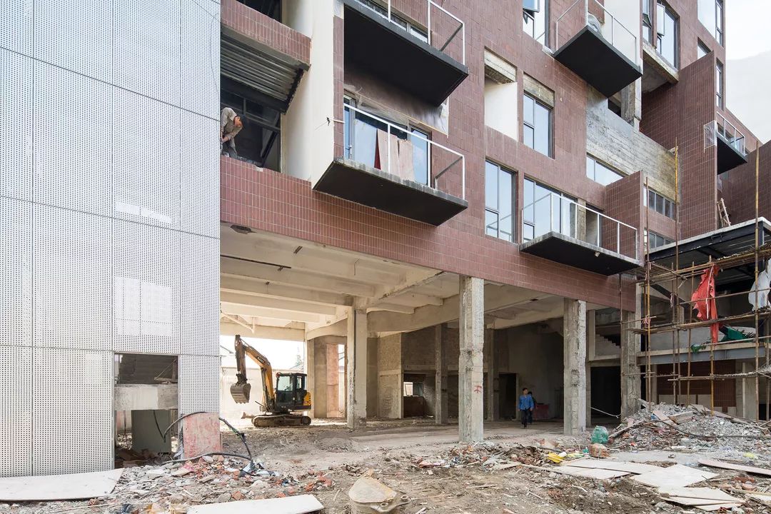 申窑艺术中心二期 | 弧线重构空间,陶瓷碎片般的建筑美学-100