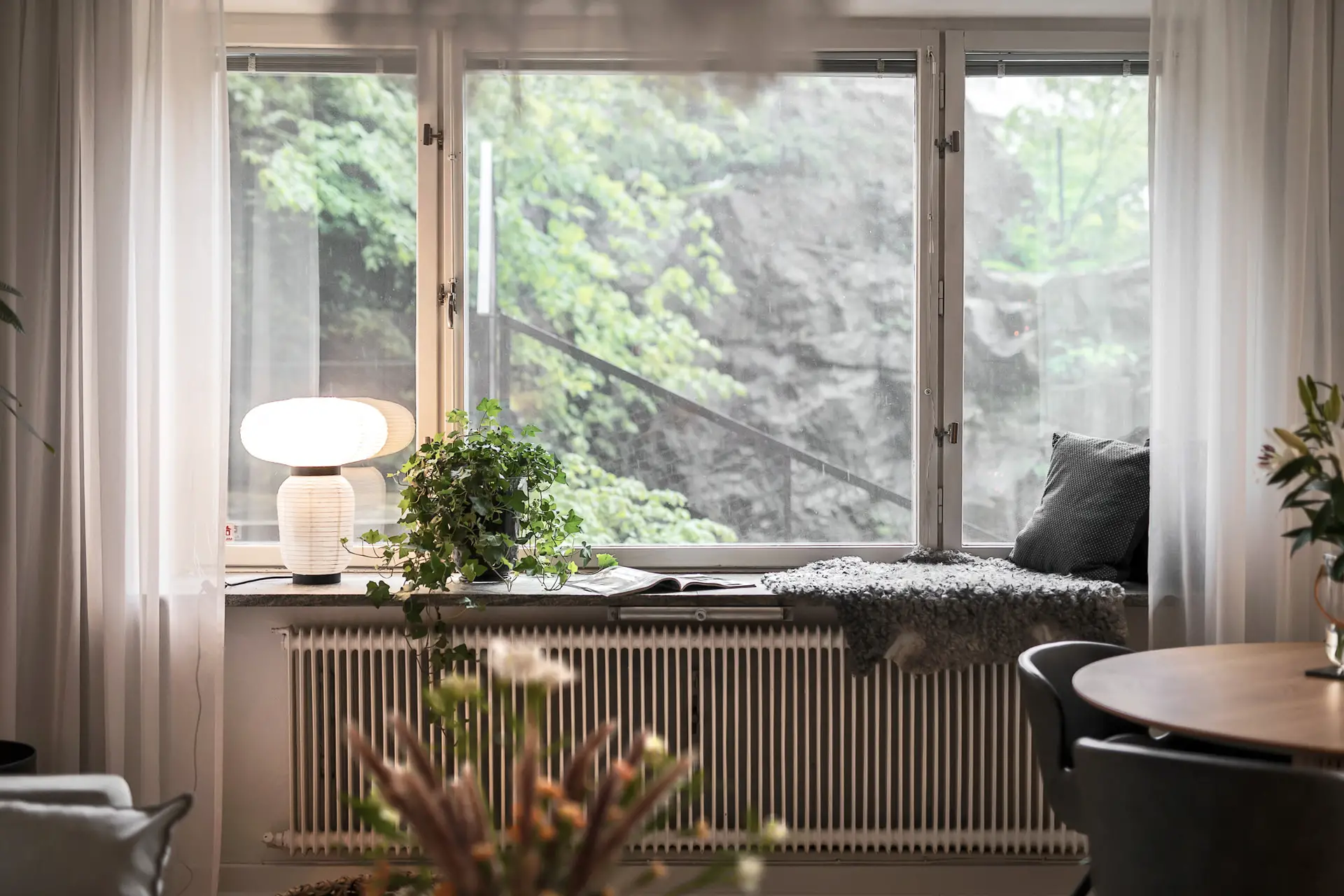 瑞典 54m2 设计公寓 | 窗 less 卧室的创意改造-3