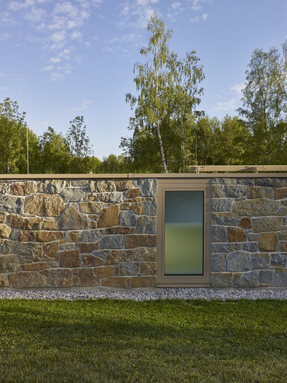 捷克森林中的悬浮别墅-24