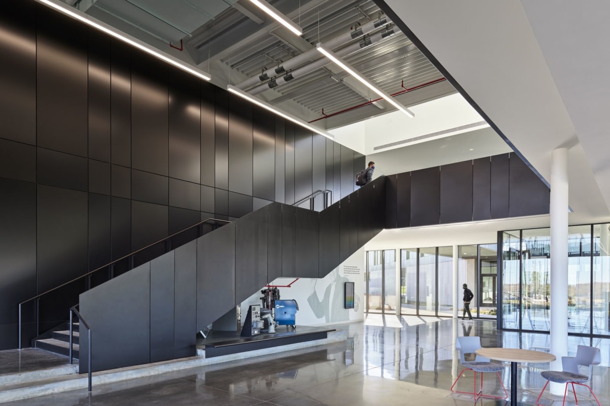 约翰逊县社区学院技术教育大楼丨美国堪萨斯丨BNIM-9