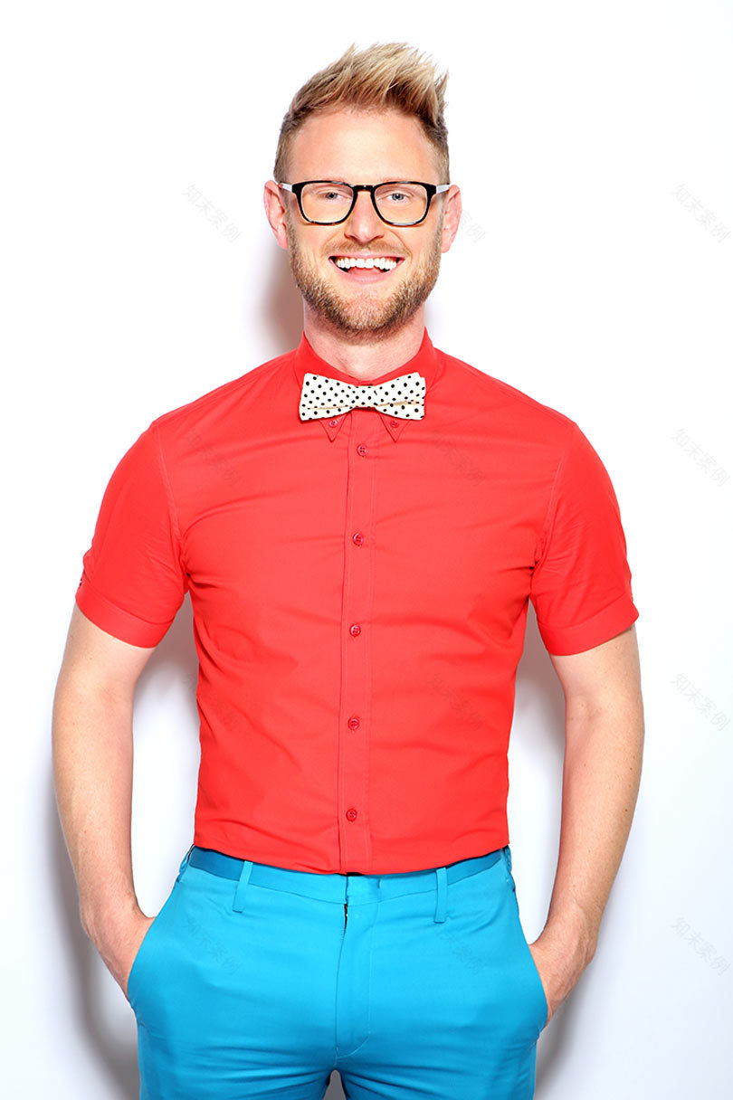 博比·伯克携手海岸淋浴门,打造现代浴室艺术品-2