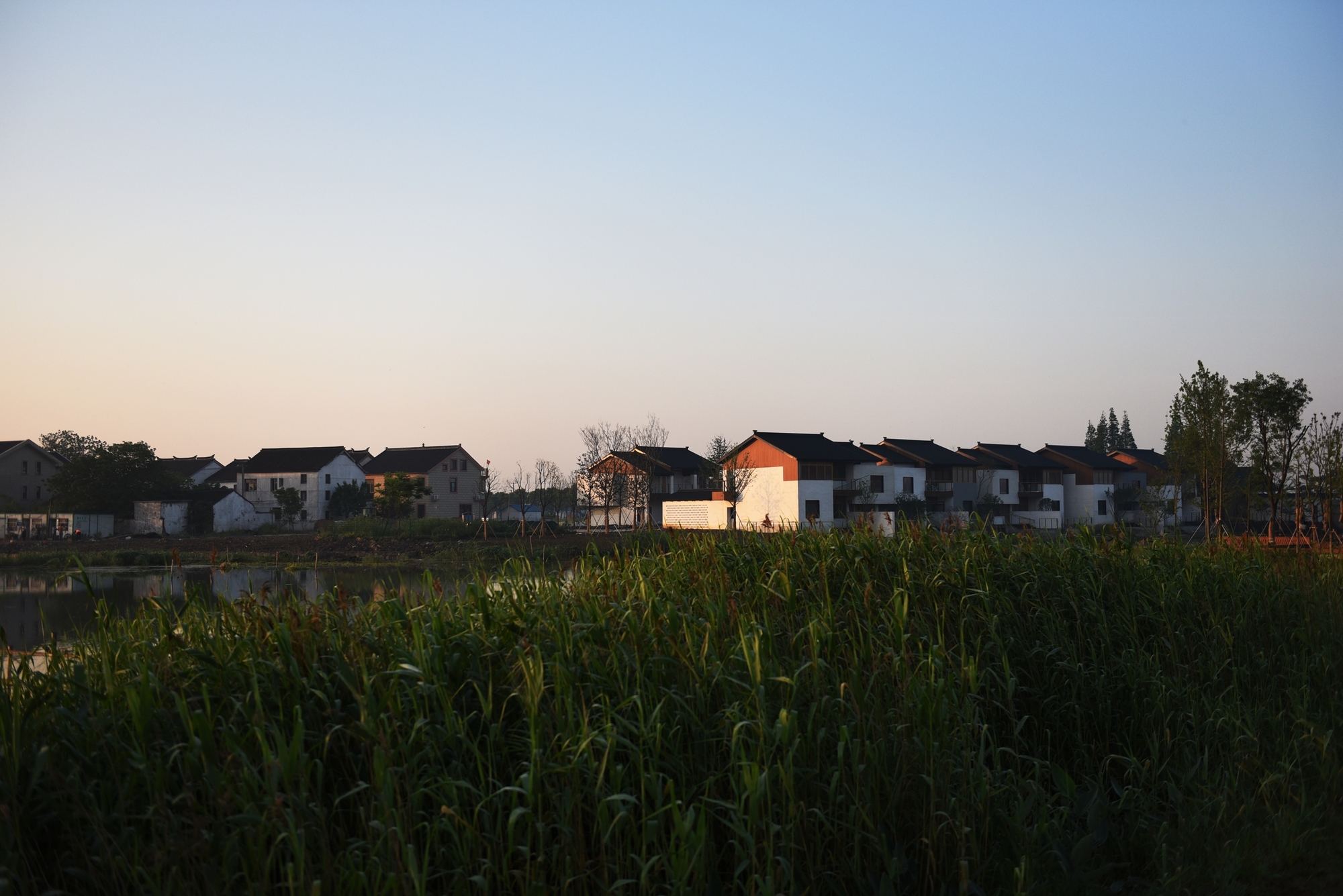 Land·Based Rationalism D·R·C丨教育建筑丨Zhujiadian B&B School-25