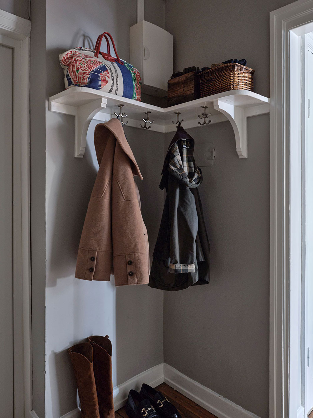 斯德哥尔摩 45 平米小公寓的蓝墙魅力-20