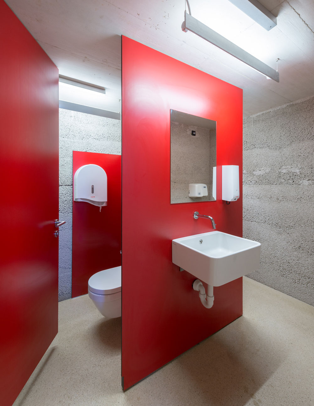 Tires 阿尔卑斯山保护屋-28