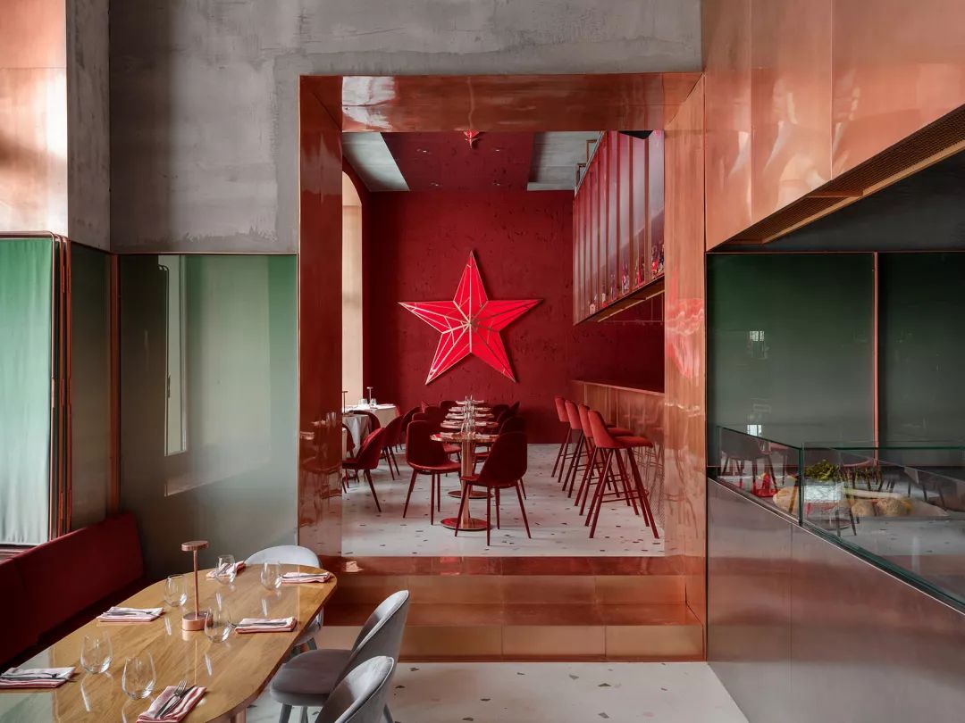 莫斯科 PINK MAMA 餐厅,苏维埃风格与现代元素的碰撞-2