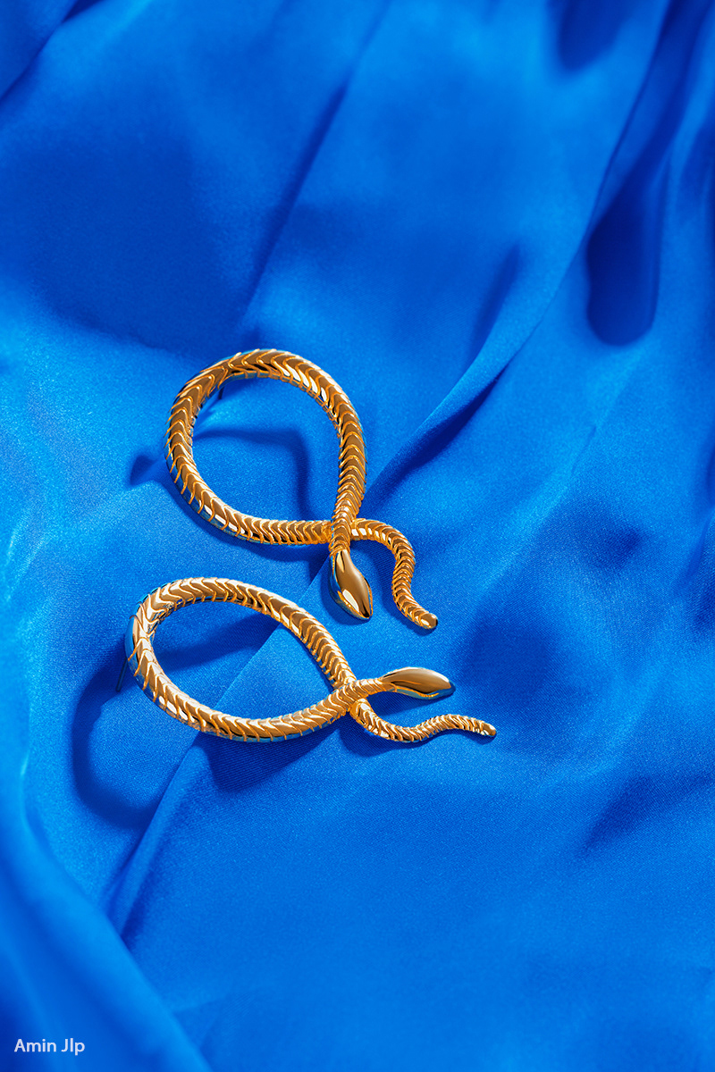 Parasteh Gold Gallery 珠宝店设计，艺术与奢华的完美融合-8