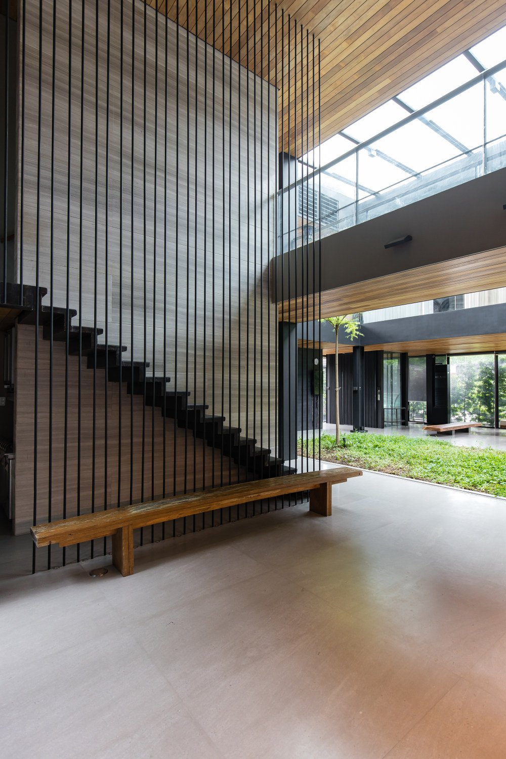 马尼拉特新房子 (2020) | 室内外融合的城市别墅-45