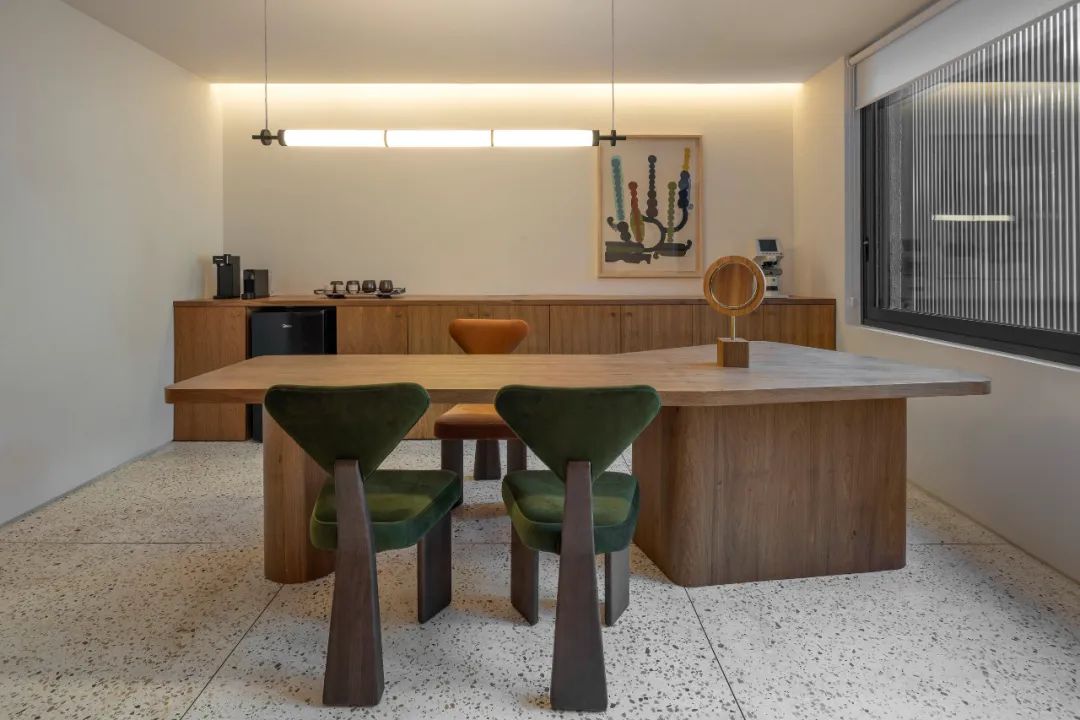 Zótika 独特眼镜体验空间设计与建筑艺术-11