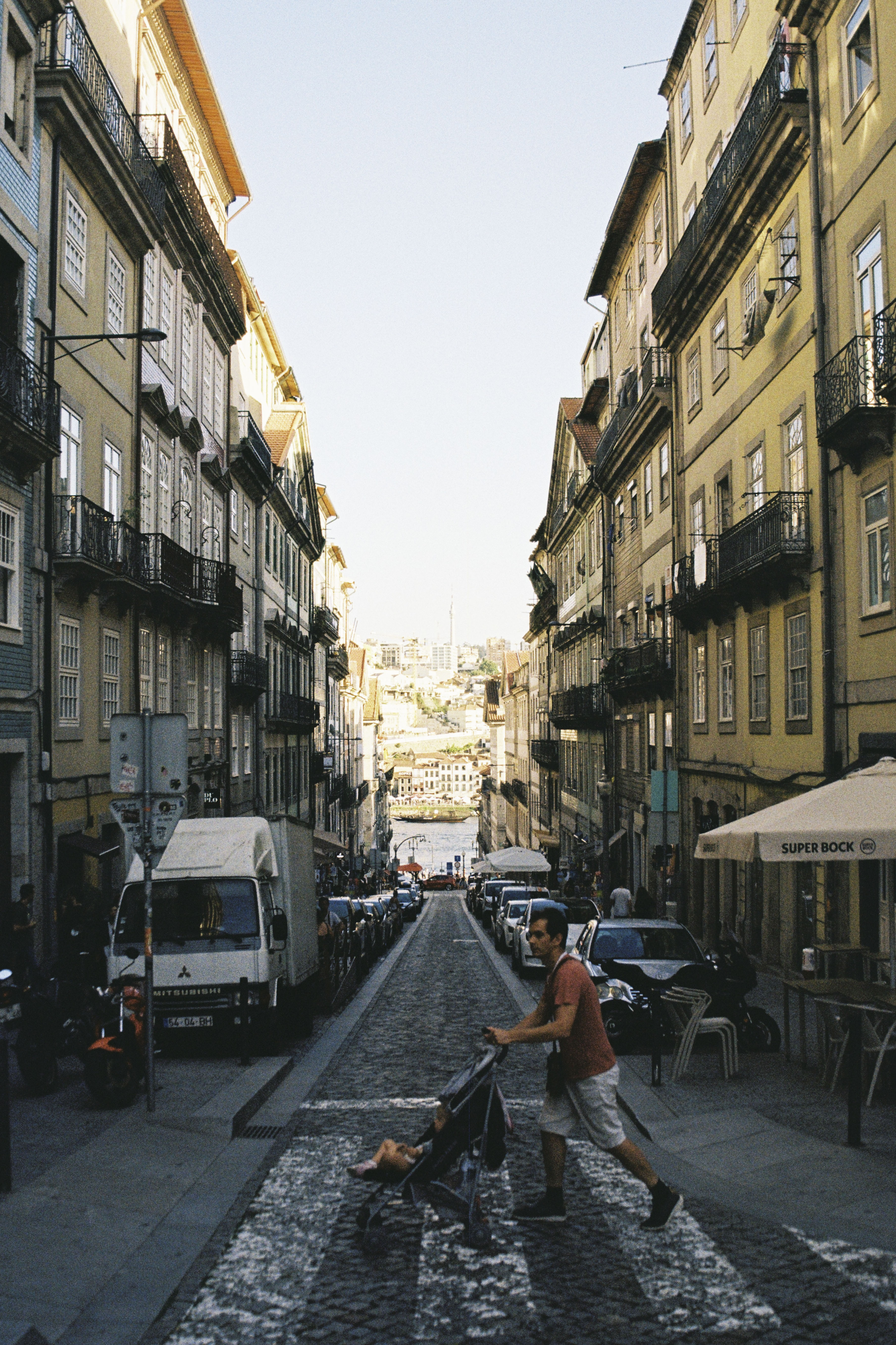 STREET PHOTOGRAPHY 11 / PORTO-2