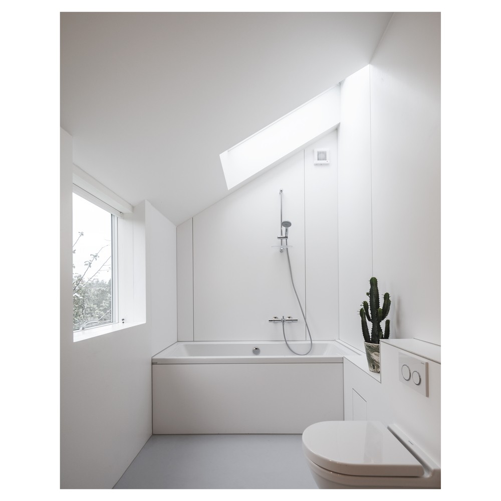 Helmet 住宅，坡屋顶的垂直扩建 / Werkt-4