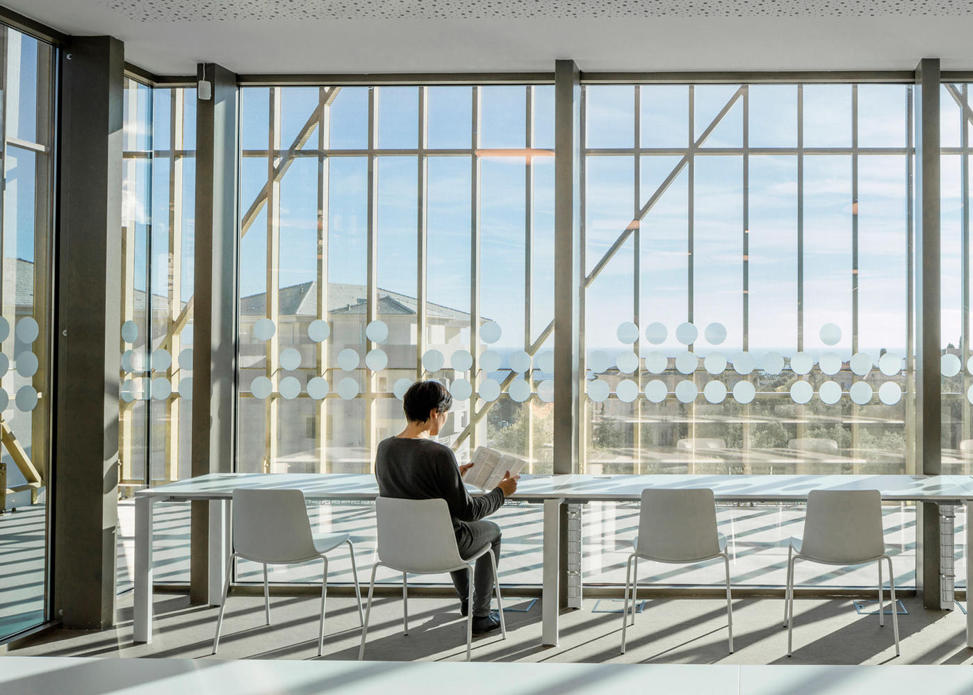 如同林间的鸡油菌 巴斯蒂亚文化中心-7