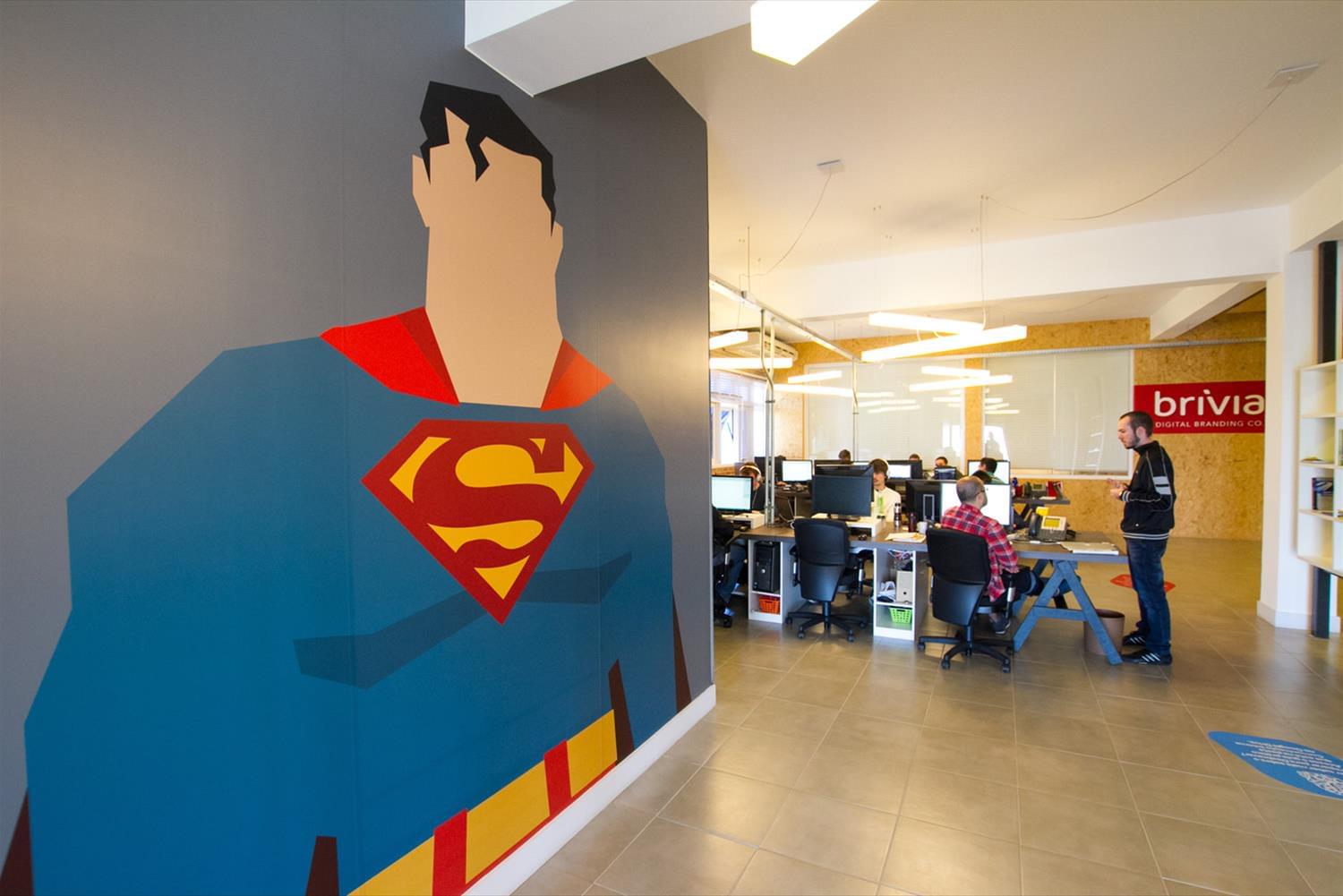 Brivia 广告公司 | 新颖设计，打造活力办公空间-4