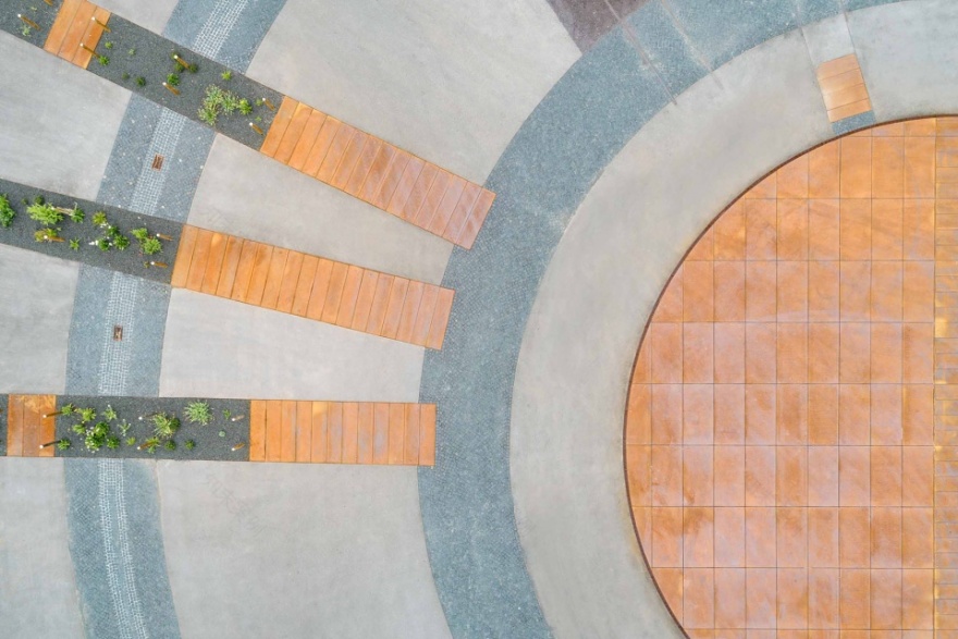 德国废弃机车房变身活力广场丨SINAI 团队-8