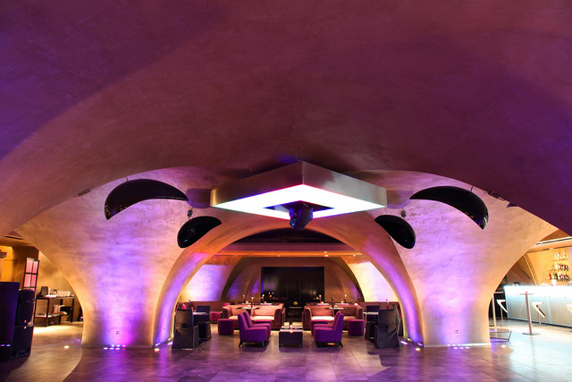 圣彼得堡学院地下酒吧餐厅设计-19