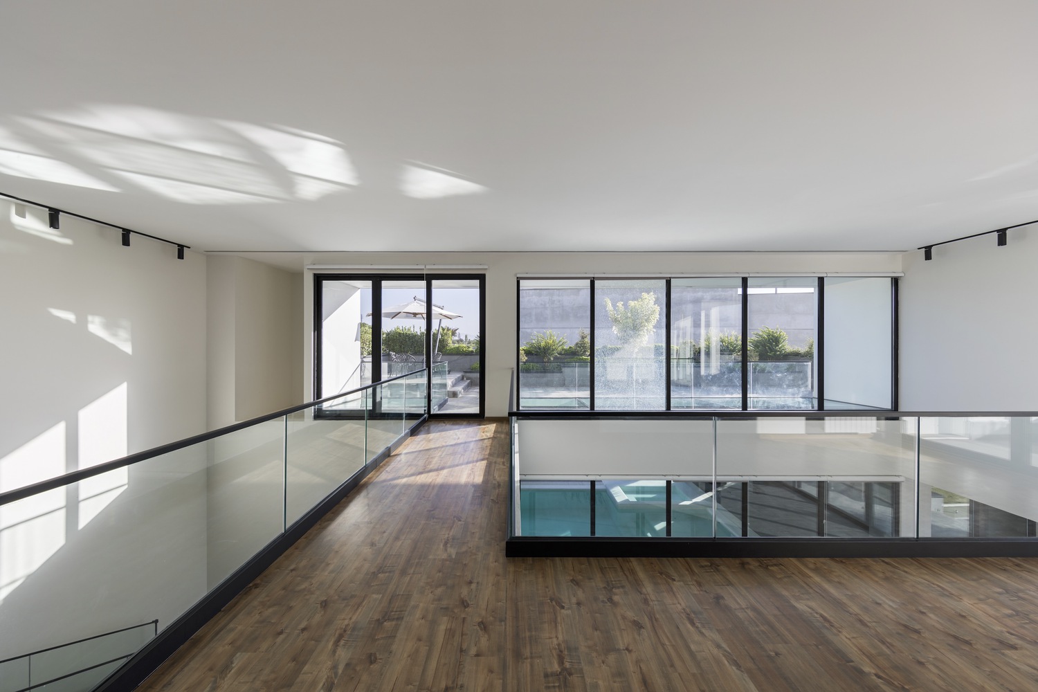 Tehran 市区双层绿色别墅设计-13