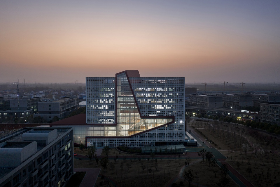 漯河食品职业学院图书信息综合楼消化知识的容器丨中国漯河丨华南理工大学建筑设计研究院有限公司-39