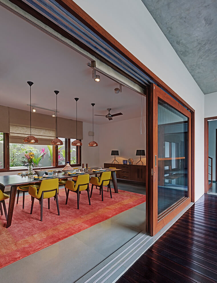 House 1058 by Khosla Associates Cantilevered timber clad and staggered rooms oriented towards the internal garden   Page 2 of 2   CAANdesign  Architecture and home design blog-1