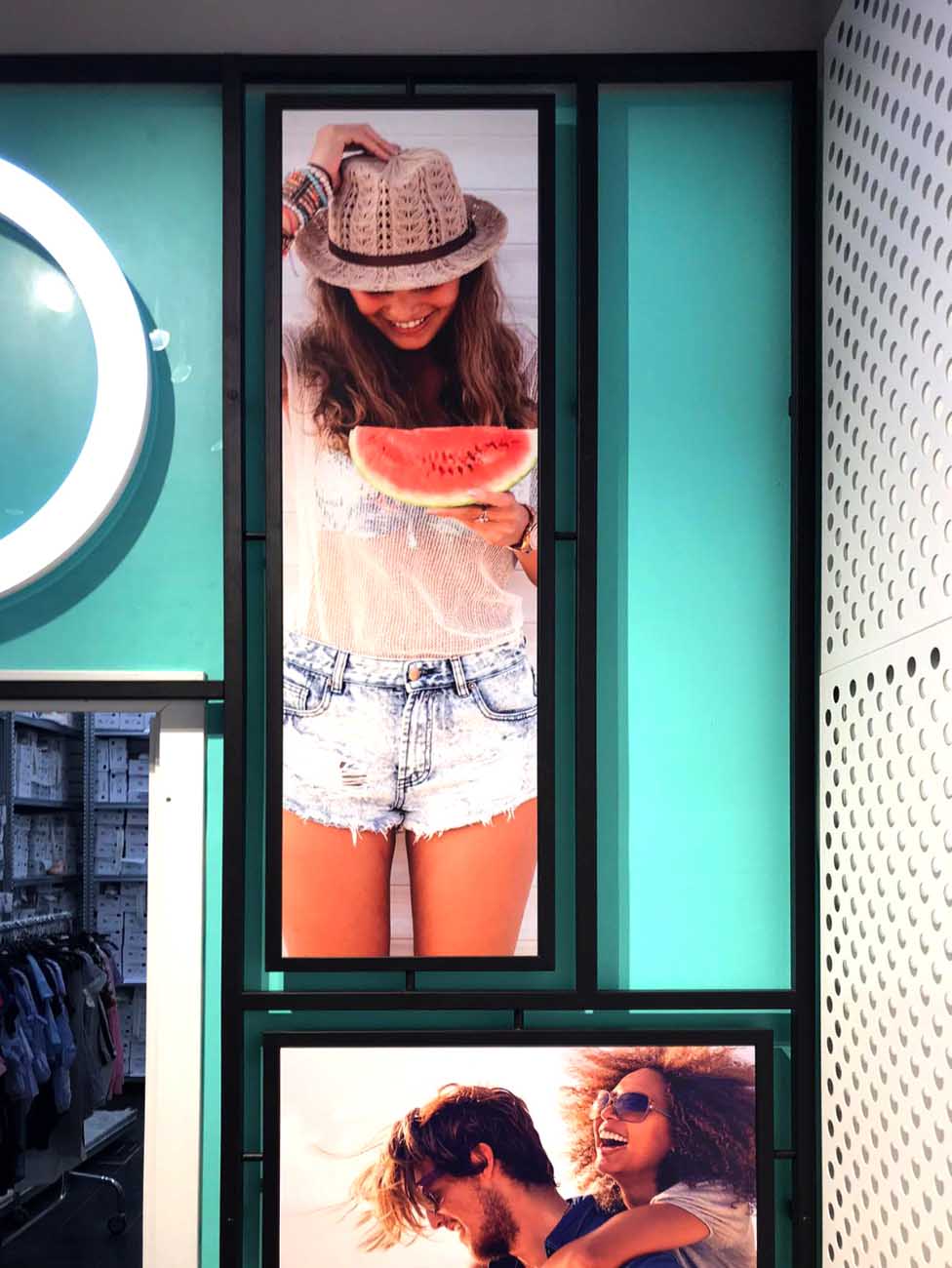 康罗托联合产品公司

注：Conrotto一般为专有名称，音译为康罗托，对于United Products Conrotto结合常见语境推测为某公司名称做此翻译，若有具体背景信息，可能翻译更精准 丨古巴-23