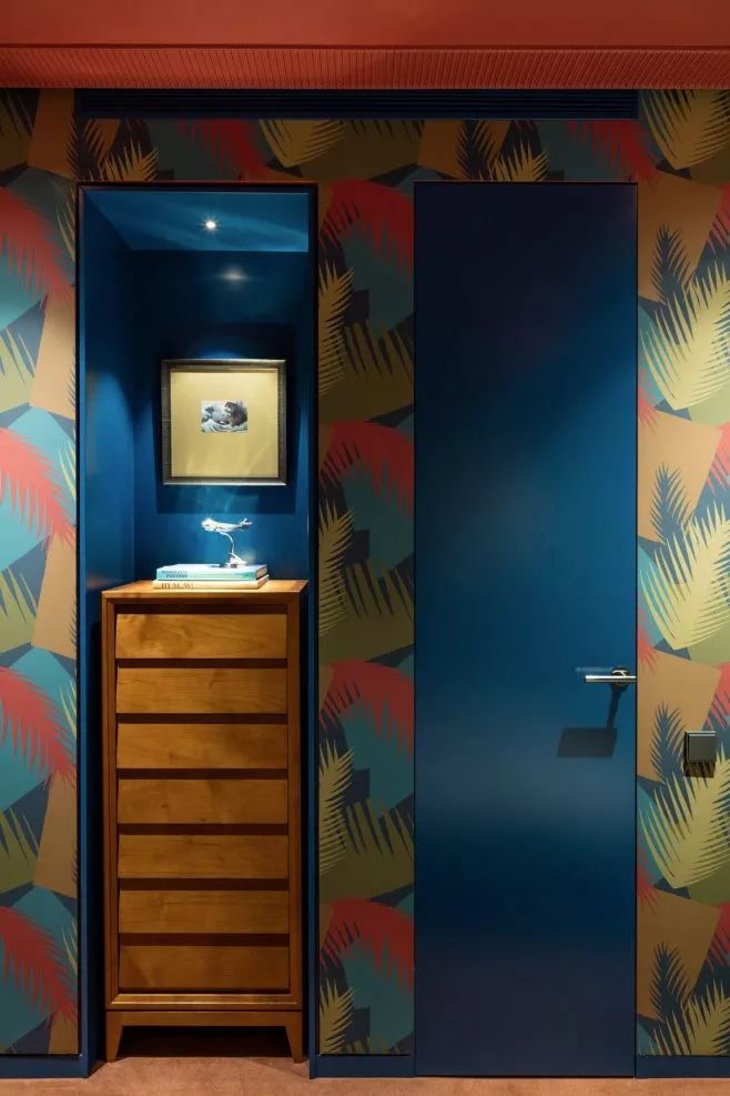 莫斯科设计师自宅 | 55 平米大胆创意空间-39