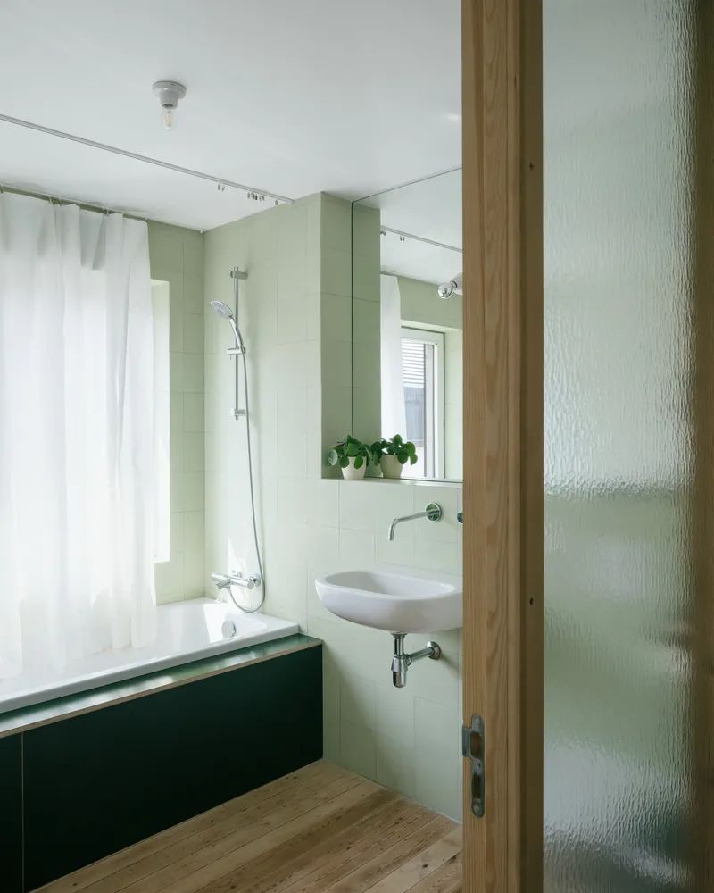 狭长工人房变花园住宅丨勾勾手设计网-23