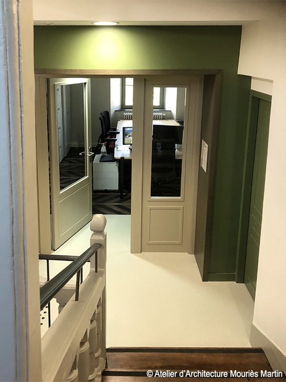 17世纪建筑改造为共享办公空间-5