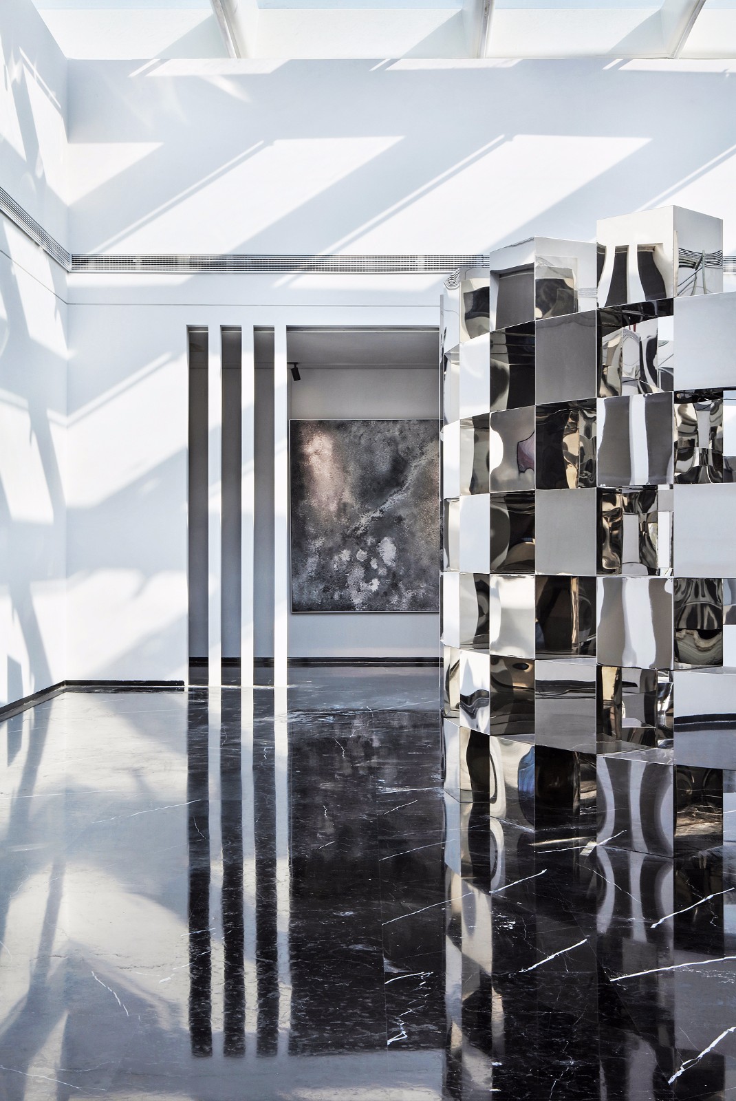 自然光雕琢的艺术空间——苏州高铁新城MOC芯城汇销售中心  集艾设计-9