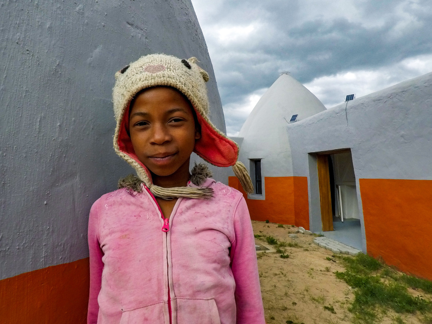 南非 Langbos 社区儿童中心 | 土筑多功能空间-16