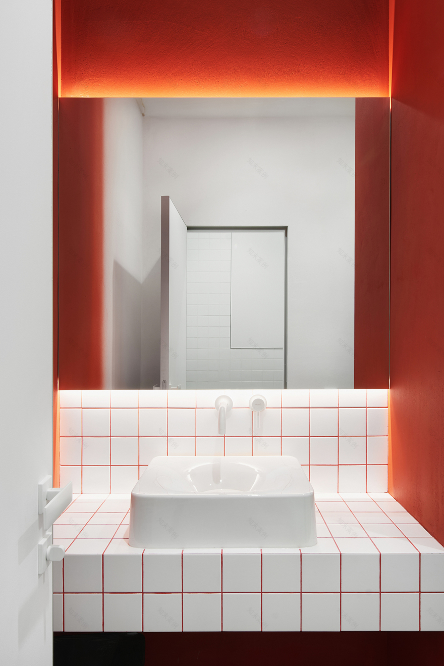 办公室音频视频,线条设计工作室丨俄罗斯加里宁格勒-41