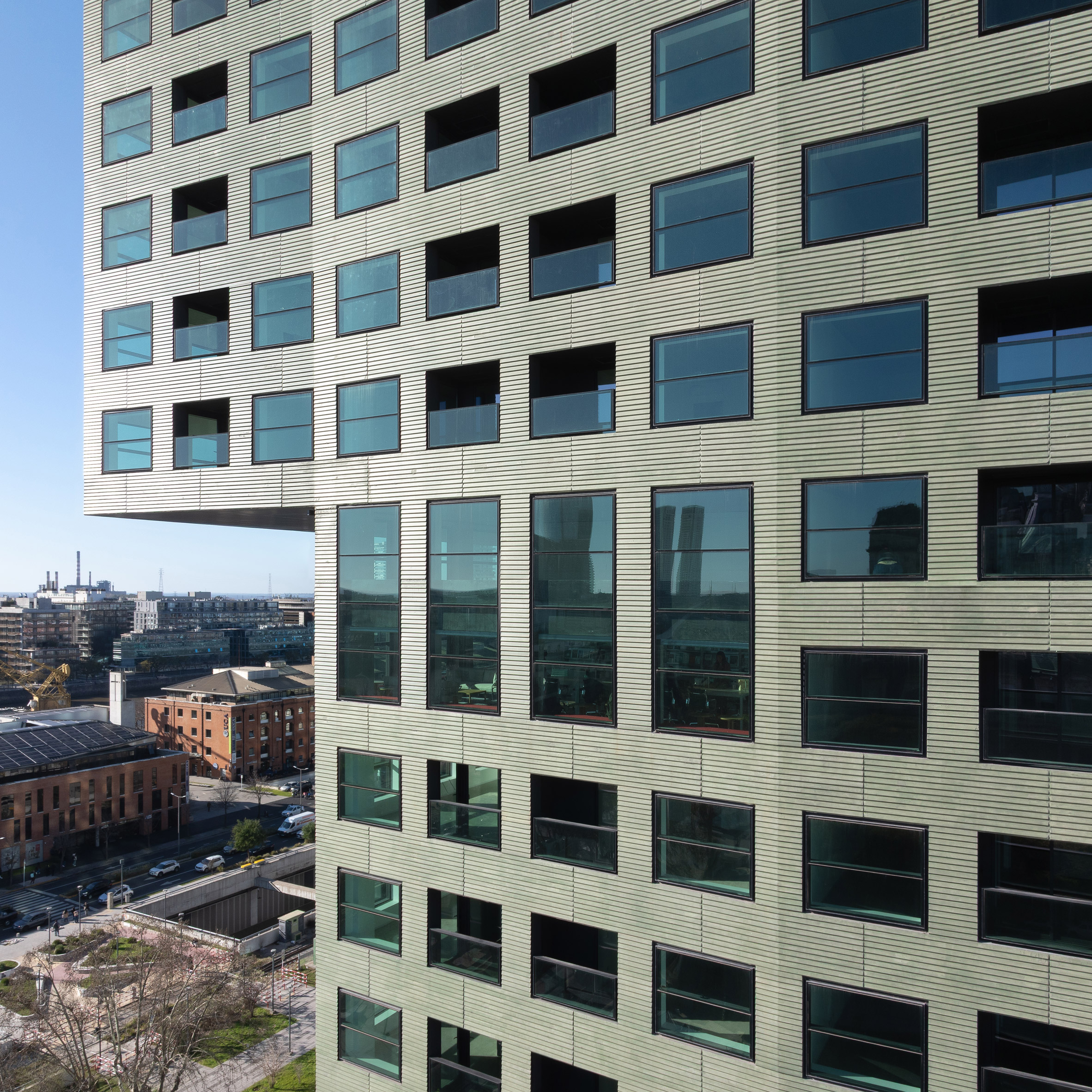 多层住宅建筑丨阿根廷布宜诺斯艾利斯丨Adamo Faiden-16