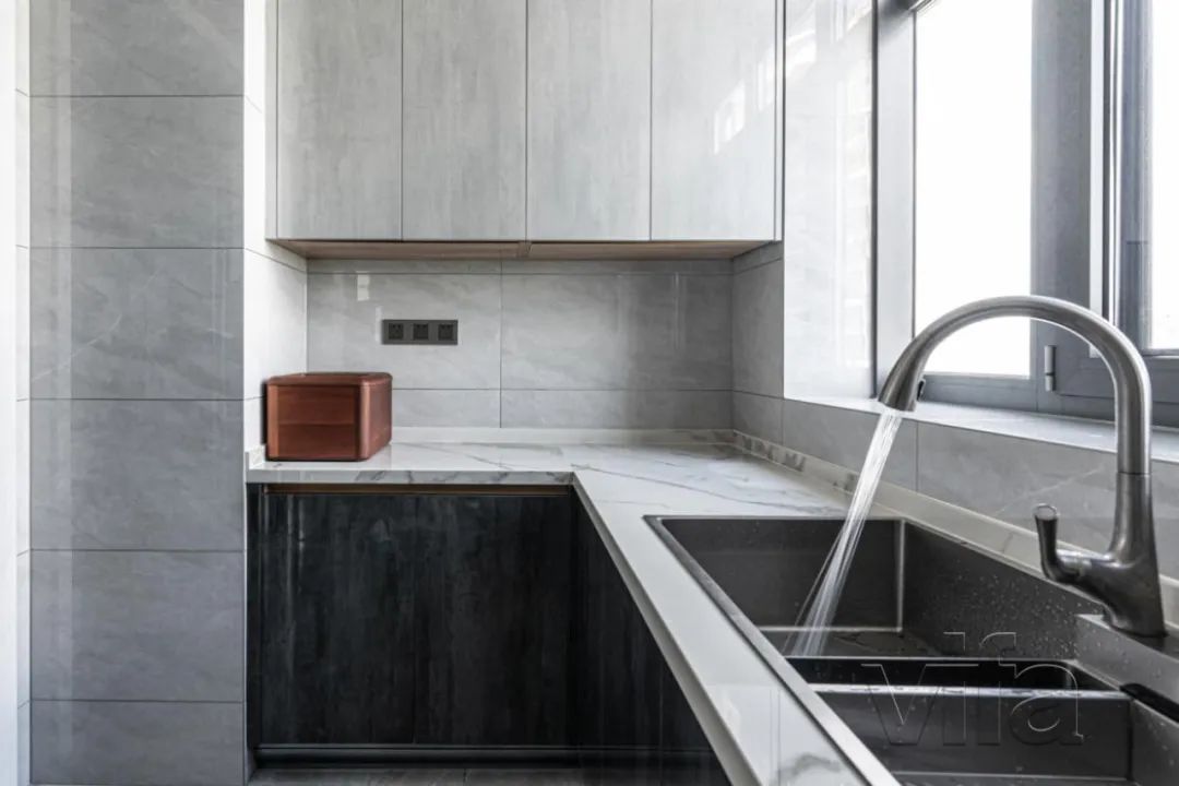 扬子华都现代轻奢风设计丨江阴朗格装饰-35