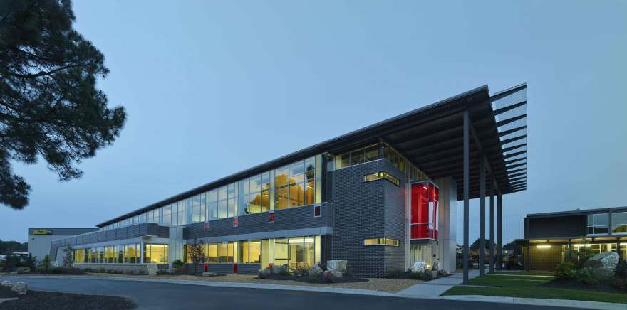 威利考克斯建筑事务所设计的 CAT 总部大楼-24