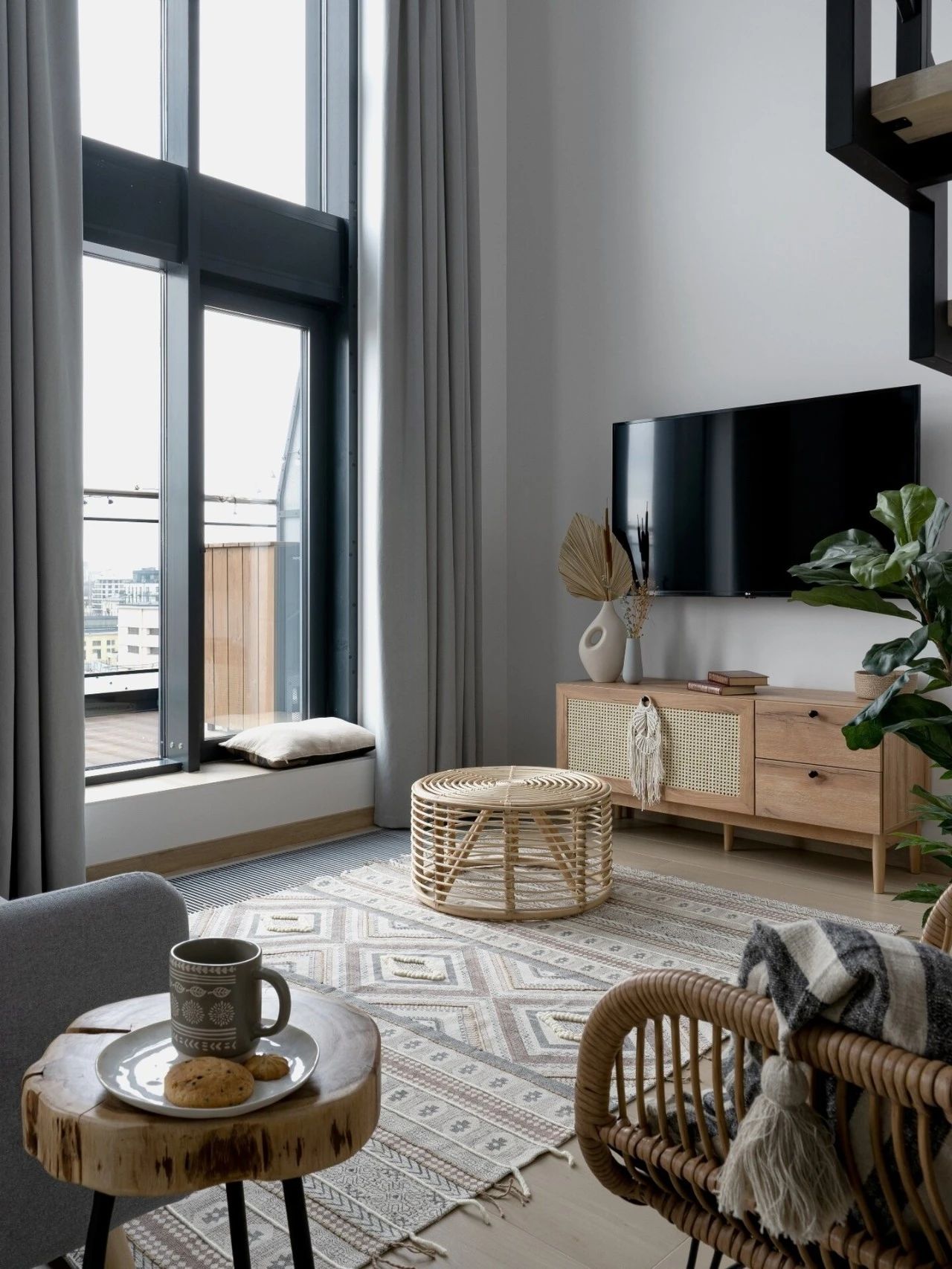 35㎡带露台的复式小宅设计-11