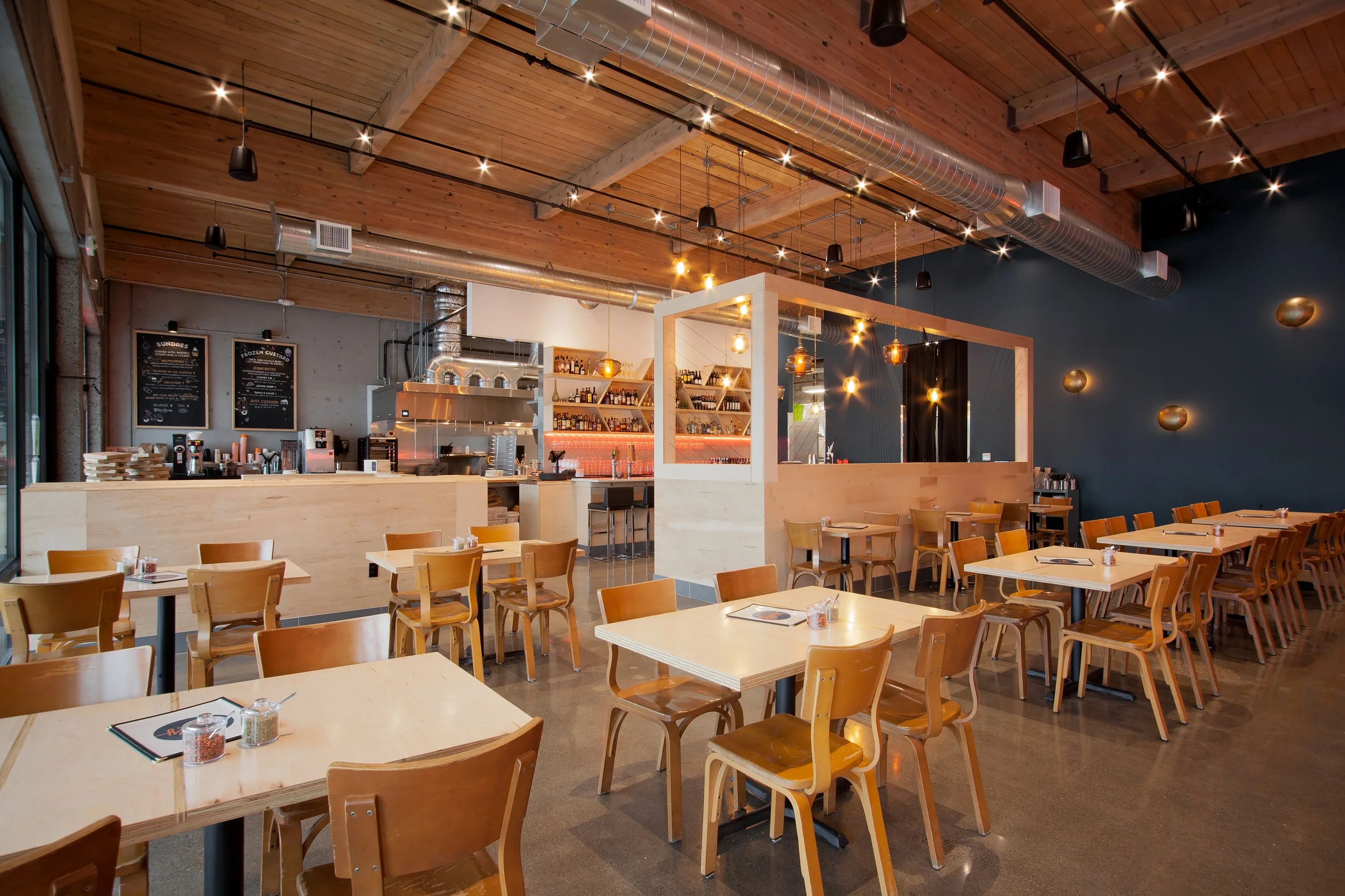 Rally Pizza餐厅室内改造丨加拿大温哥华丨Rally — Vida Design-12