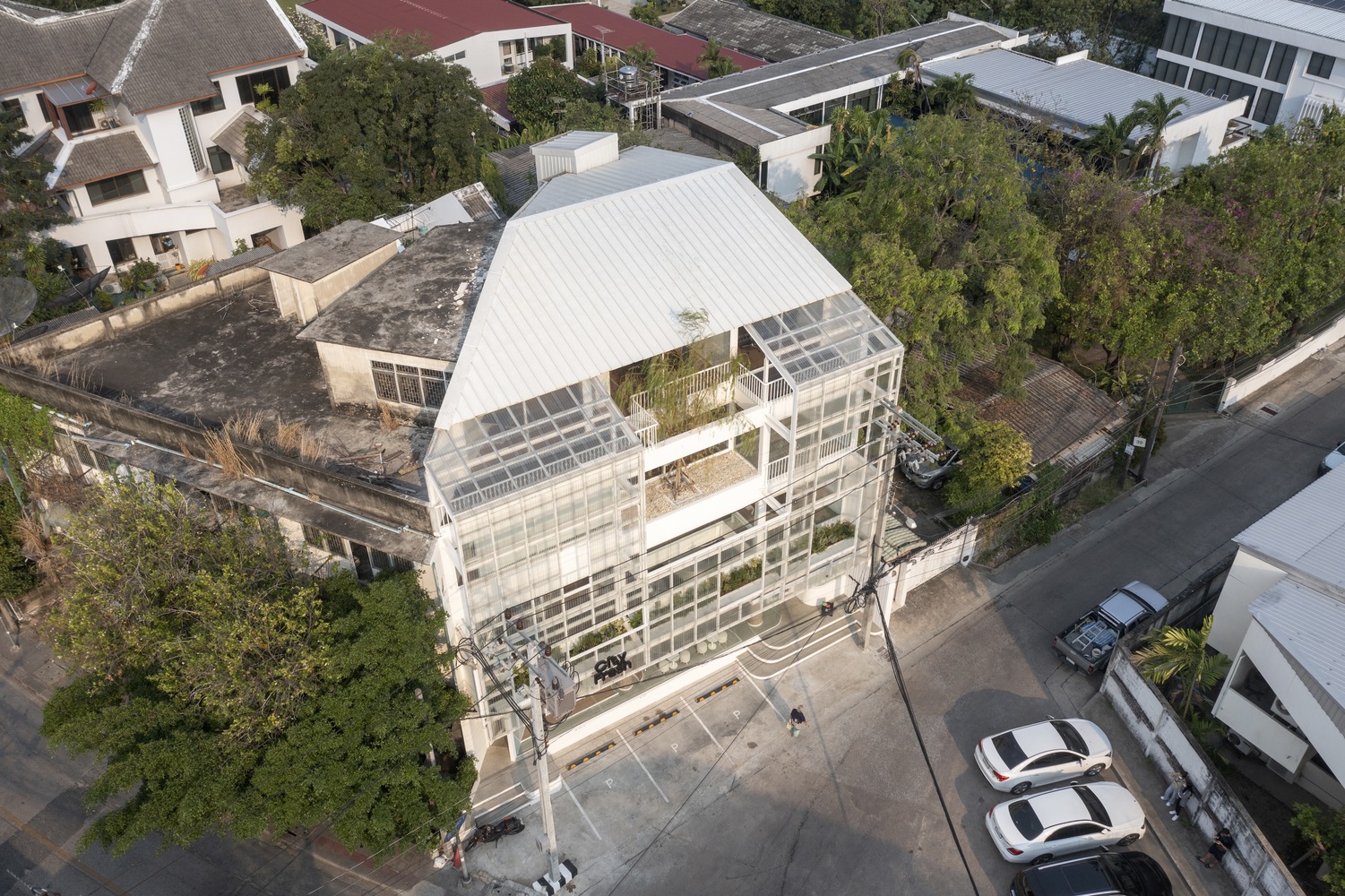 泰国城市生鲜店和餐厅丨空间建筑-8