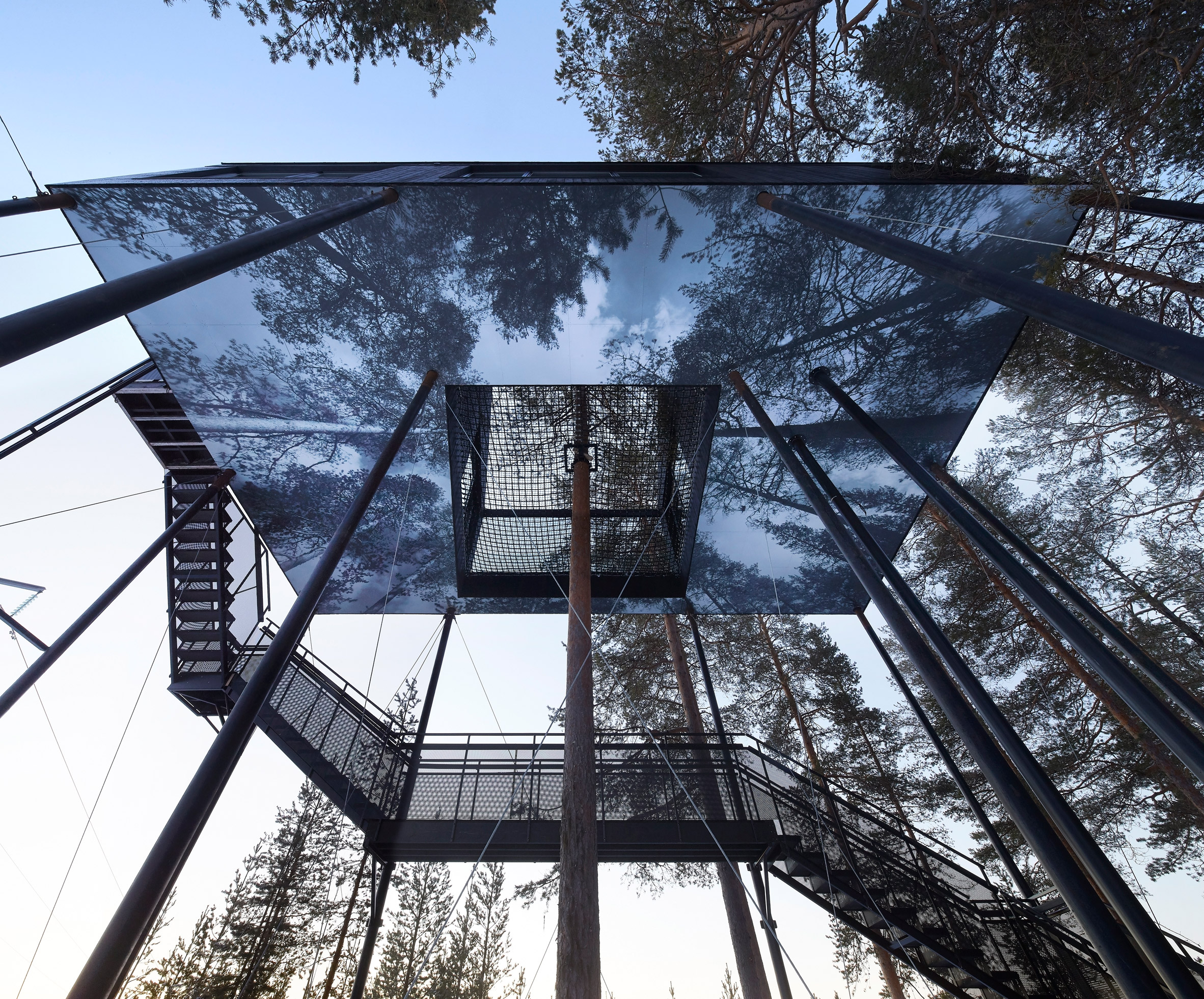 Hufton + Crow's new photographs capture Sweden's Treehotel at sunset-15