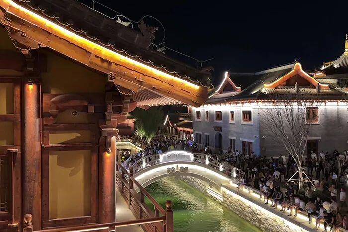 光影织就礼乐图：景区亮化中的传统仪轨再现-5