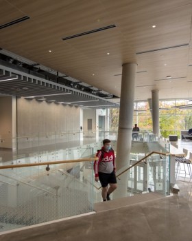 东华盛顿大学跨学科科学中心丨美国华盛顿丨LMN Architects