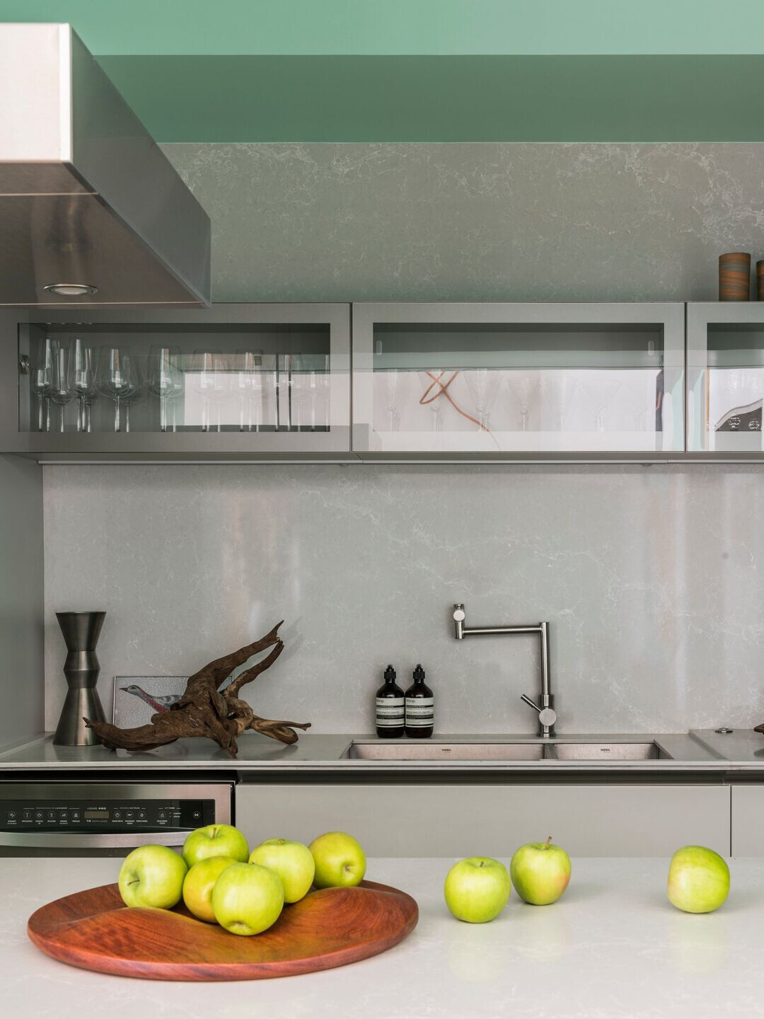 色彩斑斓的巴西公寓丨巴西圣保罗丨Diego Revollo Arquitetura-34