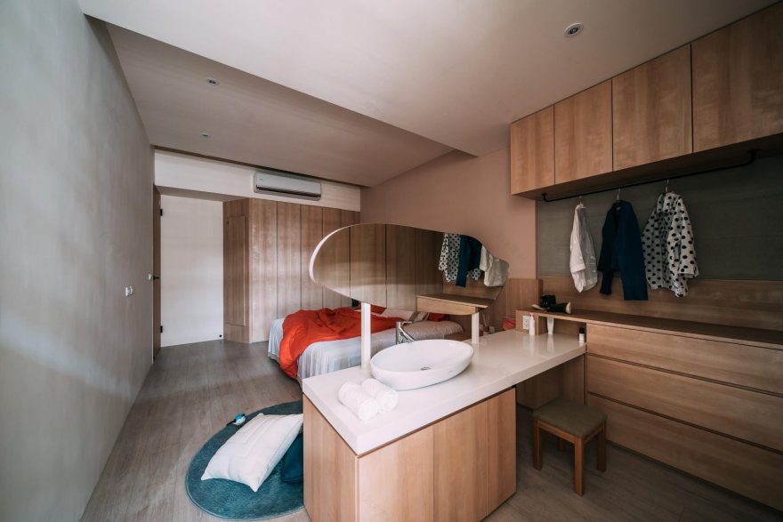 绿意盎然的家 | DIY 植物、纸飞机天花板、中岛厨房-30